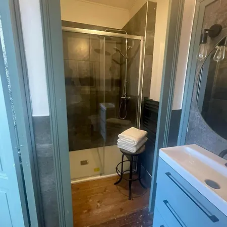 La Belle Cour 埃梅